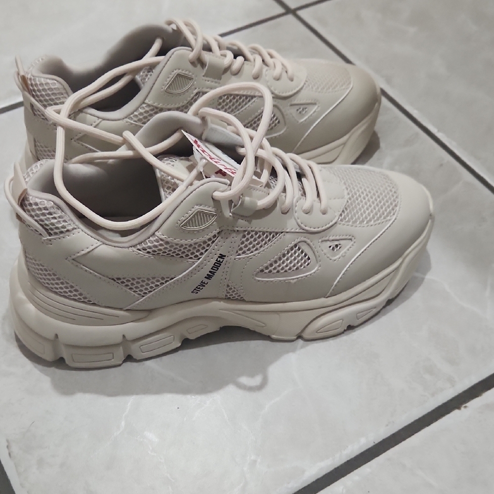 Steve Madden Cream Chunky Sneakers with Thick Sole